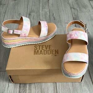 !!New!! Steve Madden girls stylish tie-dye sandals